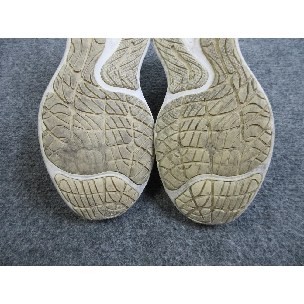 Lululemon Blissfeel Run Shoes Womens Size 8.5‎ White Mesh Lightweight Athletic